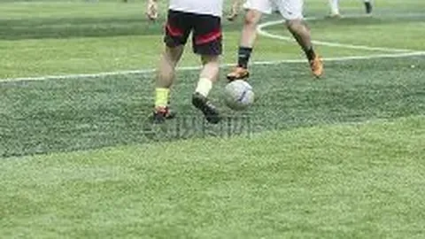 罗技G PRO X Superlight 2c 鼠标海外电商亮相，紧凑型53g设计引关注